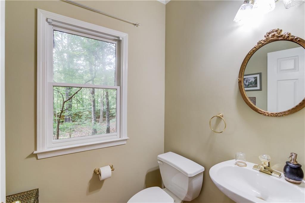 4975 Duncans Lake Drive, Buford, Georgia image 19