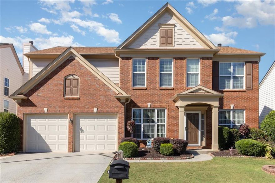 Rare Cul-De-Sac Home On Quiet Street In Popular Woodlands!  2 Story Traditional w/New Roof, Features Full Front Porch That Opens to Hardwoods On Main.  Formal Living Room/Office Across From Dining Room w/Butler's Pantry.  2 Story Family Room Has Wall Of Windows, & Dramatic Gas Fireplace. Open Concept Plan To Cherry Kitchen w/Granite Countertops, Stainless Appliances- Including Double Oven, Built-In Microwave.  1/2 Bath w/Pedestal Sink & Tiled Laundry/Mud Room Complete the Main.  Iron Spindle Staircase Leads to Treyed Primary Suite w/Wall Of Windows, Luxury Bath w/Tall Vanities, Upgraded Faucets, Garden Tub, Separate Shower & Large Walk-In Closet. 3 Additional Bedrooms All Have Walk-In Closets & Share Secondary Bath w/Double Vanities.  Wooded, Fenced, Private Backyard Features Extended Patio.  Washer/ Dryer/ Frig All Remain! Enjoy Woodlands Resort-Like Amenities & Award Winning Schools!