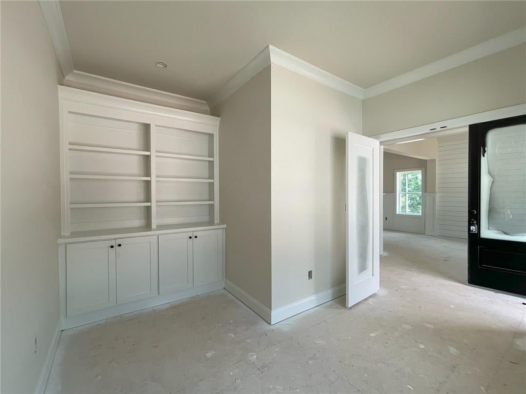 8255 CROOKED CREEK Drive