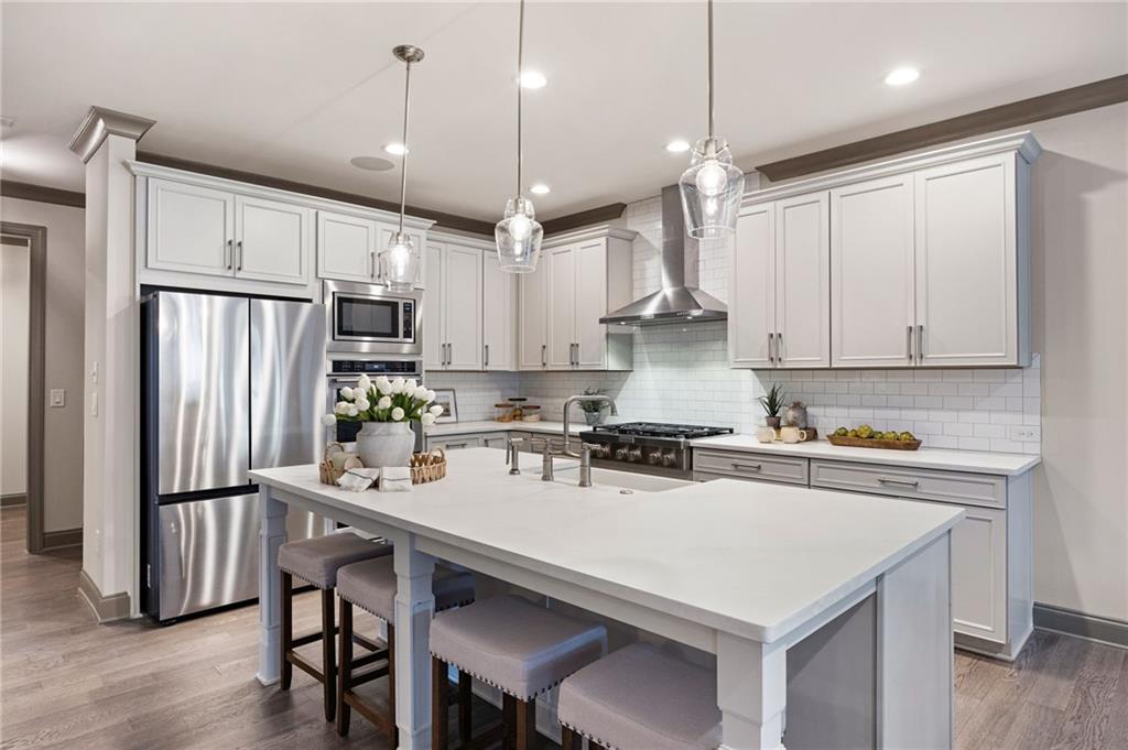 645 Wynnewood Court SW