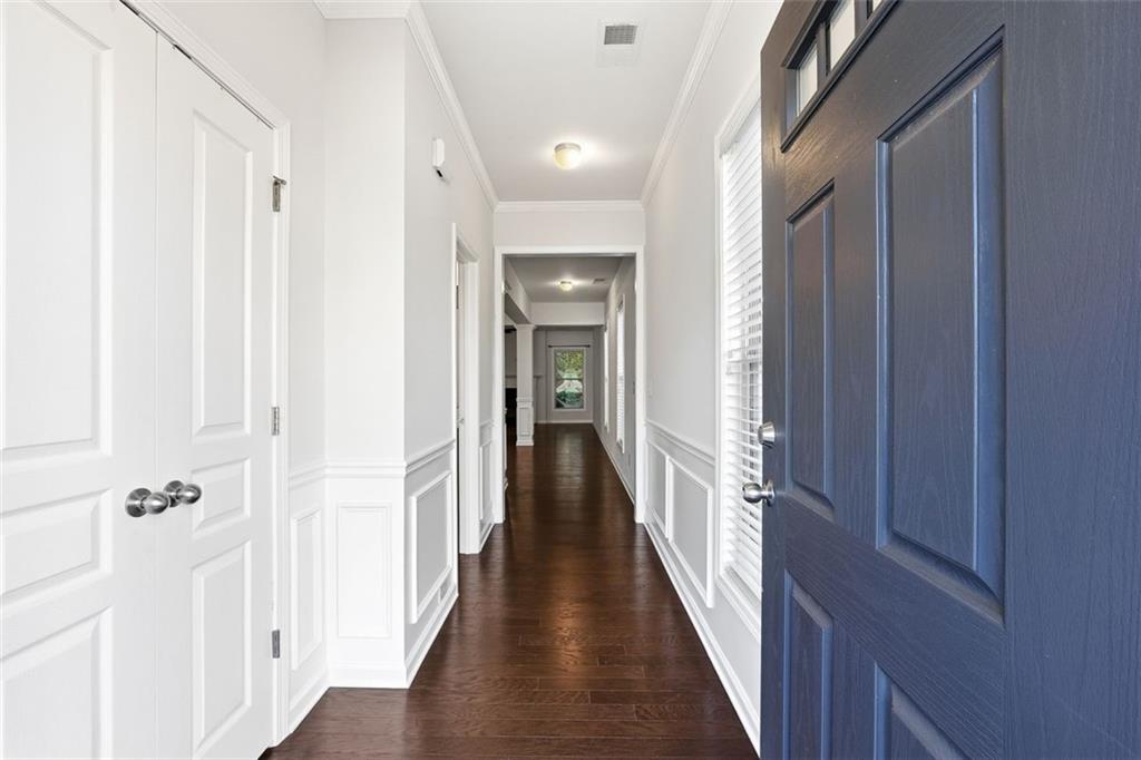 5875 WEDDINGTON Drive