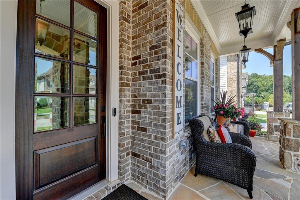 11255 Knollwood Bend