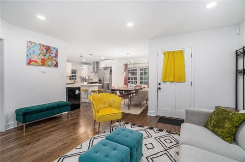 Photo of 2708 Oldknow Drive Dr NW, Atlanta, GA 30318 (MLS # 7695354)