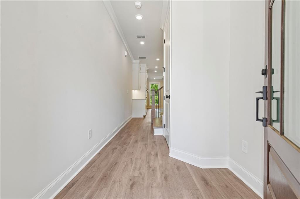 5679 Broad River View 438