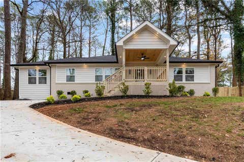 Homes For Sale - 1380 Dogwood Circle<br/> Smyrna, GA 30080