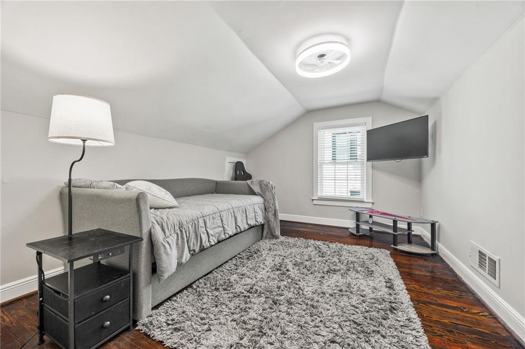 Jefferson Park - Residential