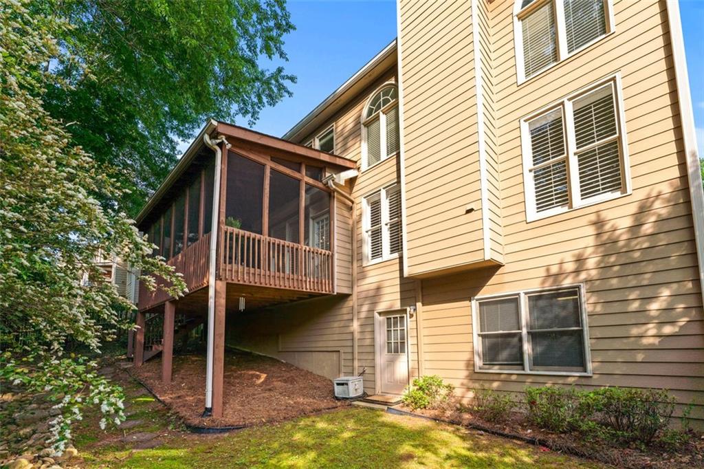 4876 Sara Creek Way, Sugar Hill, Georgia image 37