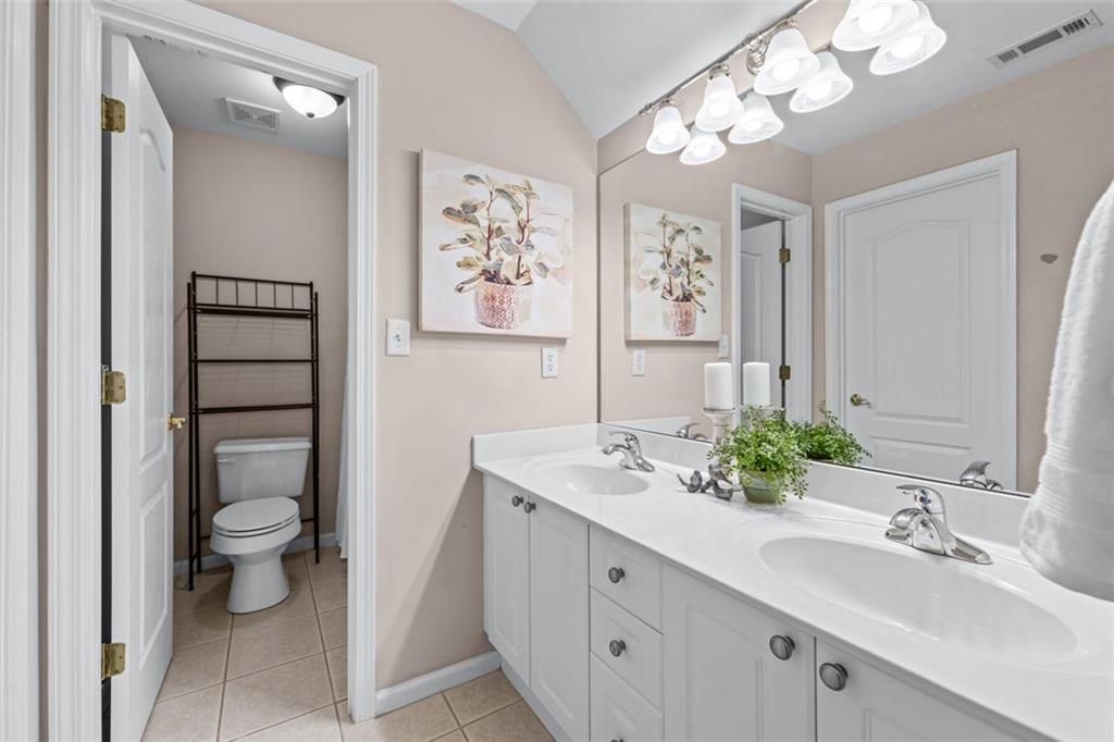 4876 Sara Creek Way, Sugar Hill, Georgia image 30