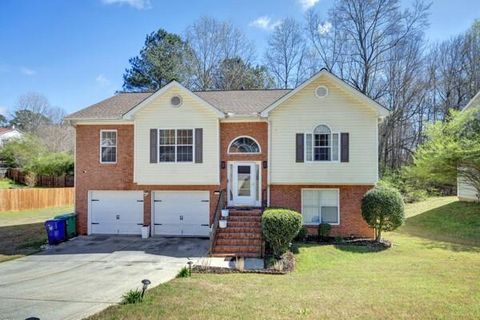 Homes For Sale - 6027 Arbor Links Road<br/> Lithonia, GA 30058