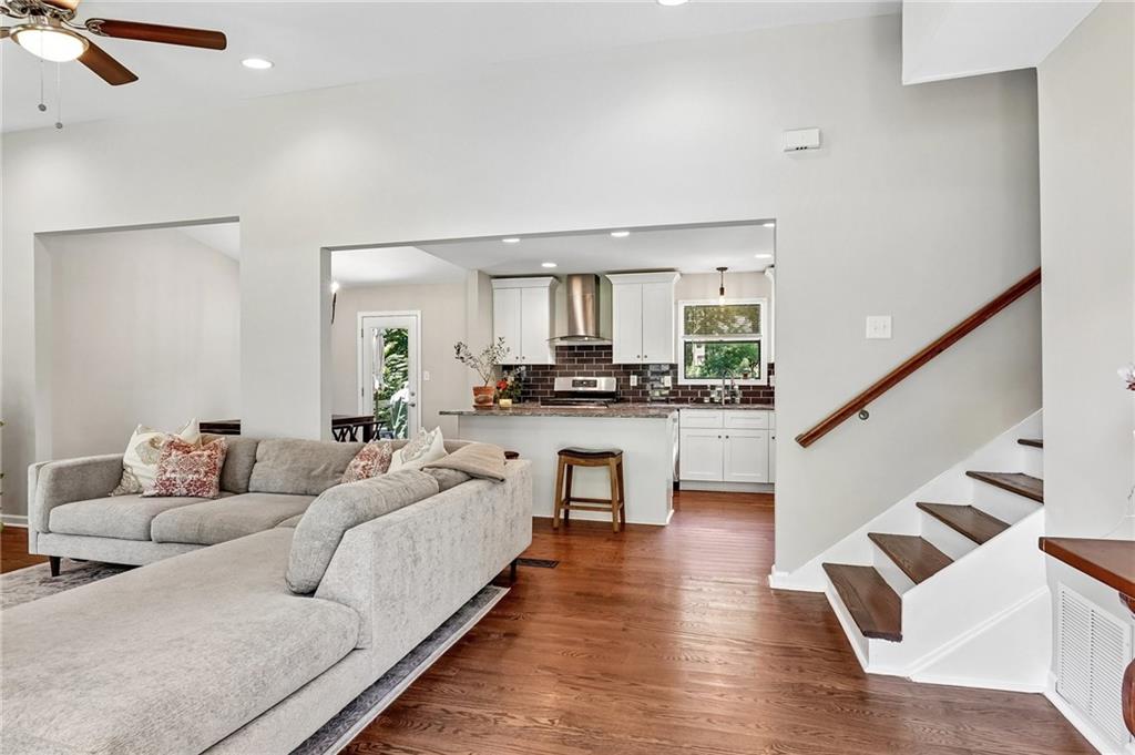 3211 Oakbrook Lane