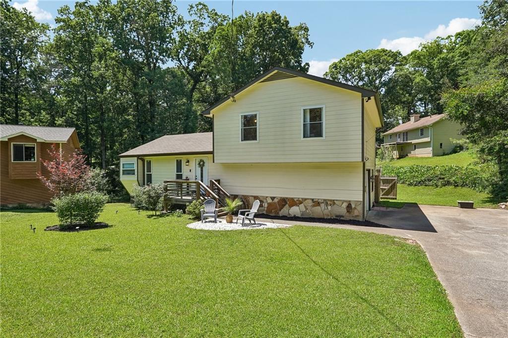 3211 Oakbrook Lane