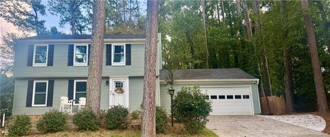 Photo of 9715 N Pond Circle, Roswell, GA 30076 (MLS # 7657554)