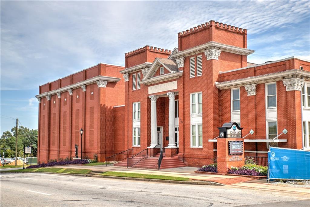 1556 New Hope Rd, Lawrenceville, GA, 30045, USA, 5 Bedrooms Bedrooms, ,6 BathroomsBathrooms,Residential,Active,1556 New Hope Rd,7776788
