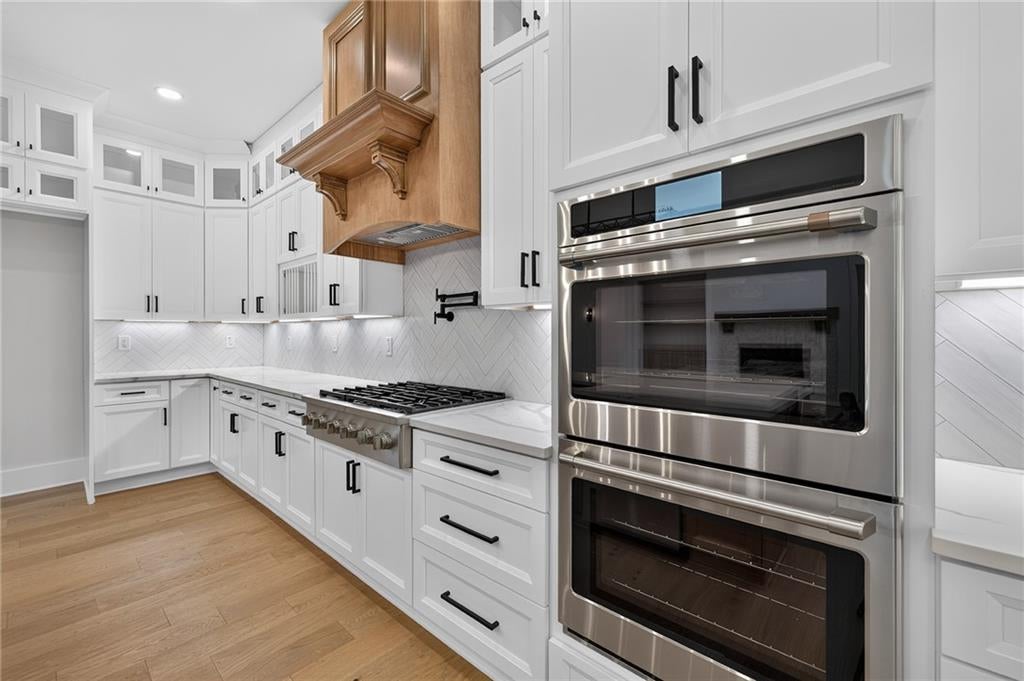 1556 New Hope Rd, Lawrenceville, GA, 30045, USA, 5 Bedrooms Bedrooms, ,6 BathroomsBathrooms,Residential,Active,1556 New Hope Rd,7776788