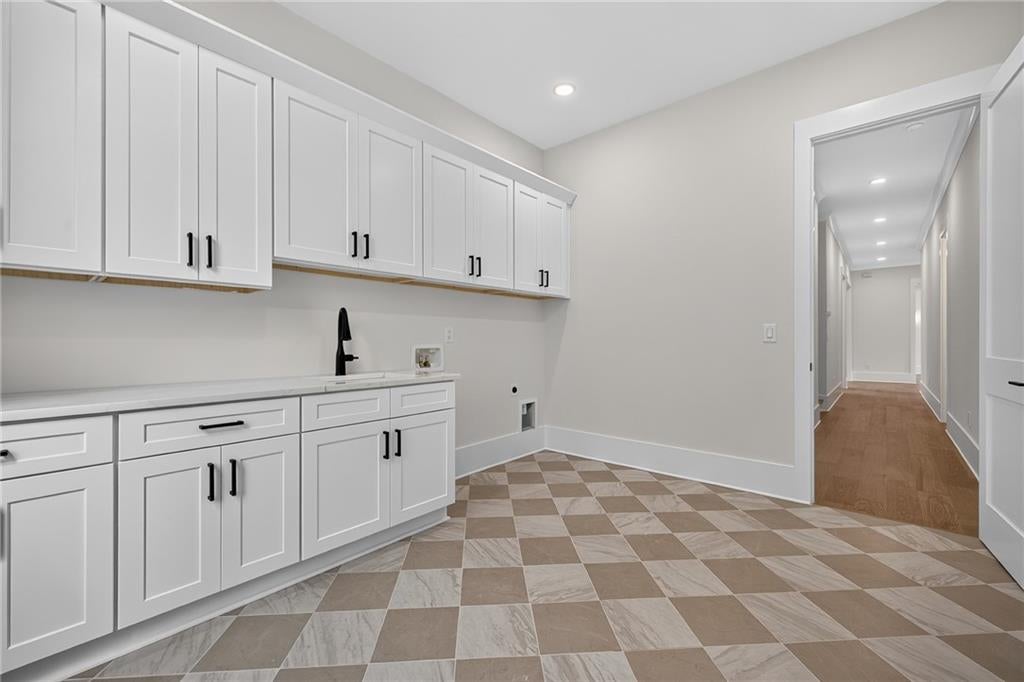1556 New Hope Rd, Lawrenceville, GA, 30045, USA, 5 Bedrooms Bedrooms, ,6 BathroomsBathrooms,Residential,Active,1556 New Hope Rd,7776788