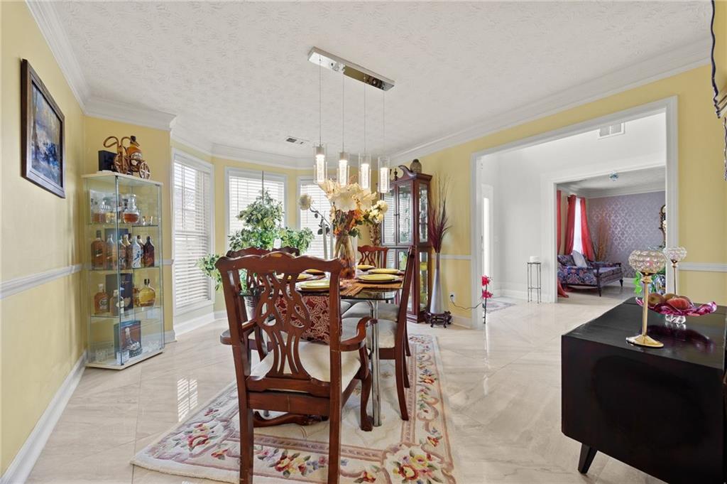 1107 Folkstone Drive