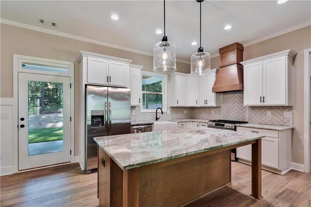 61 Goodman Path