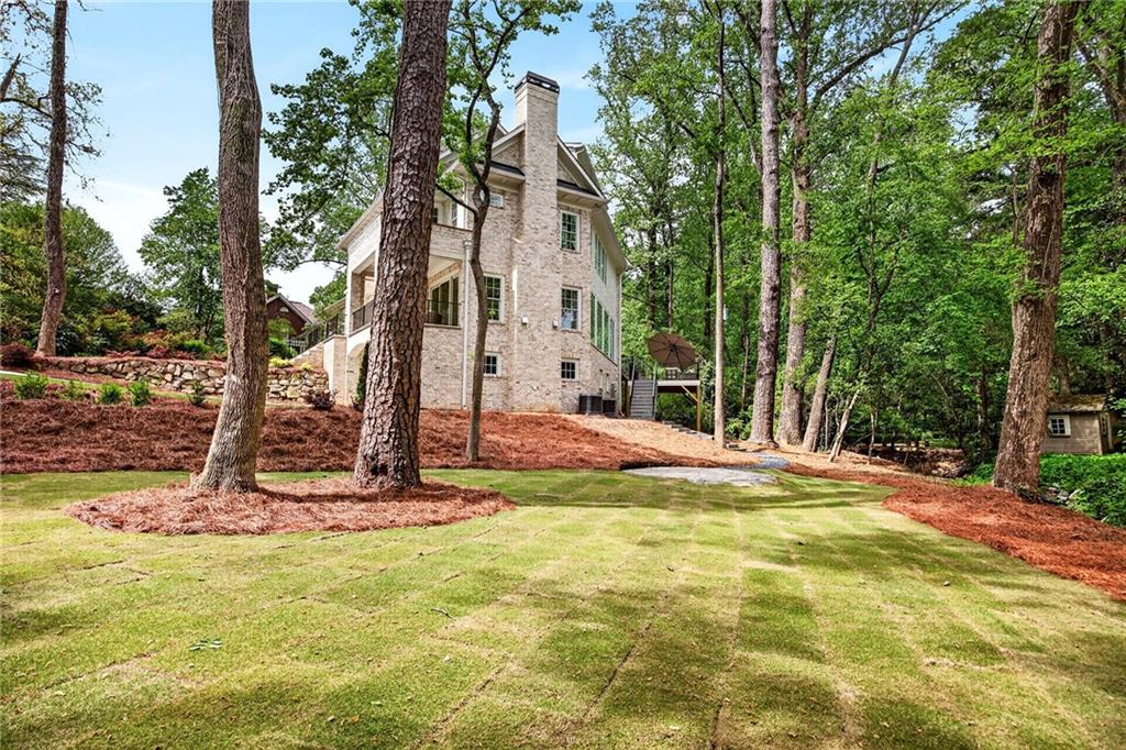 1176 Lullwater Road NE