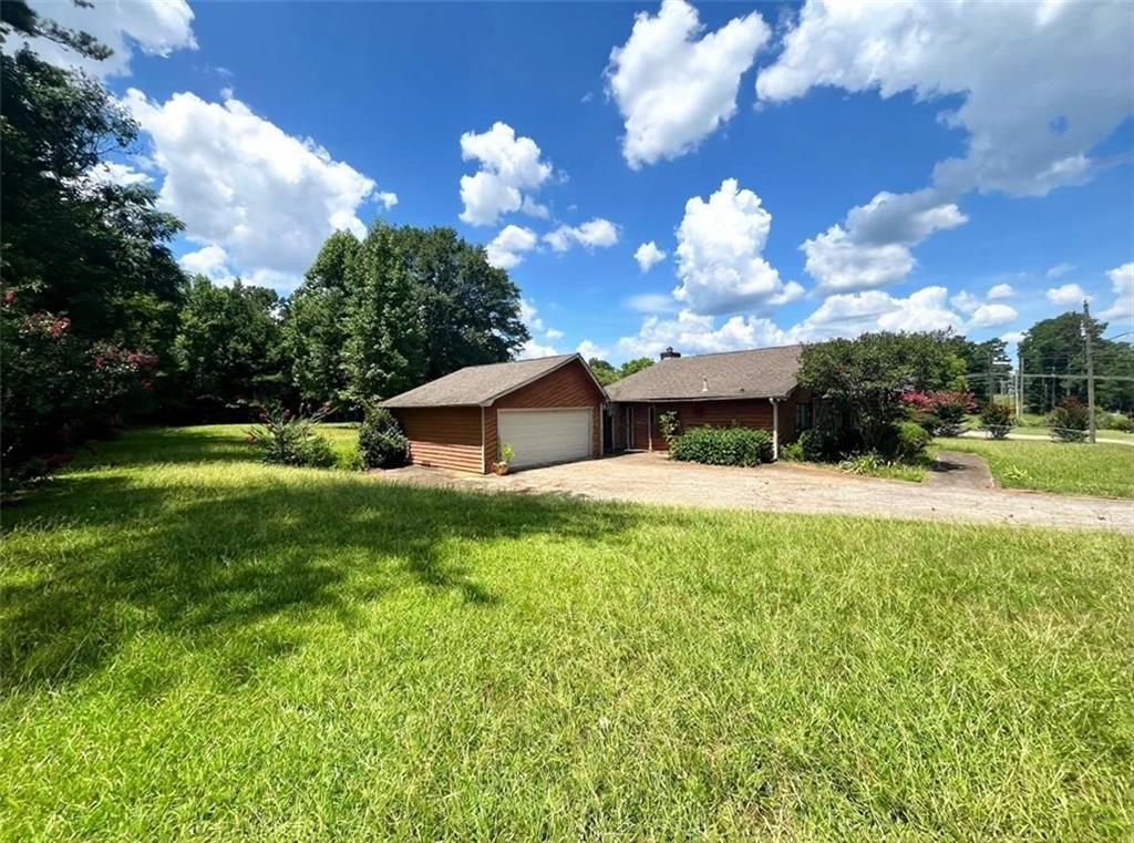 2136 Lake Rockaway Road NW