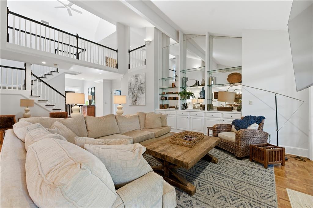 3812 Glen Arbor Court NE