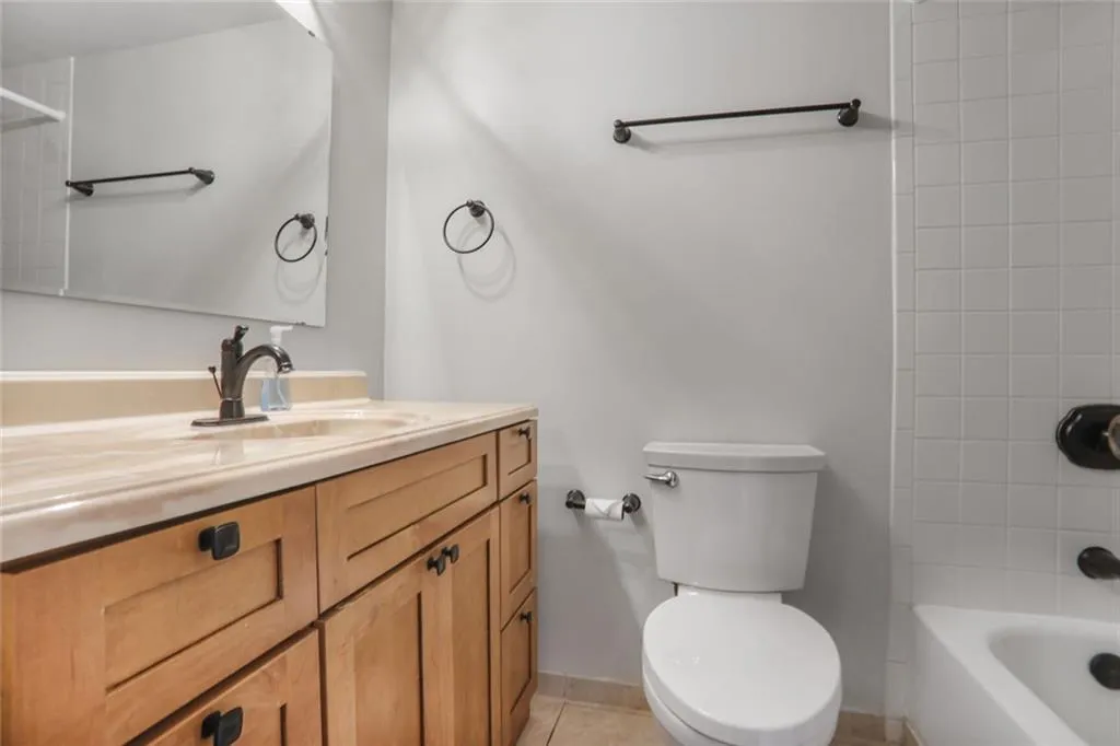 Atlanta, Georgia 30309, United States, 2 Bedrooms Bedrooms, ,2 BathroomsBathrooms,Residential,Active,136426