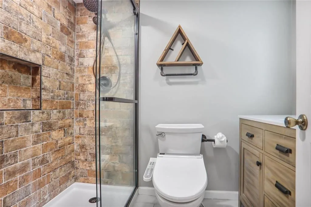 Atlanta, Georgia 30309, United States, 2 Bedrooms Bedrooms, ,2 BathroomsBathrooms,Residential,Active,136426