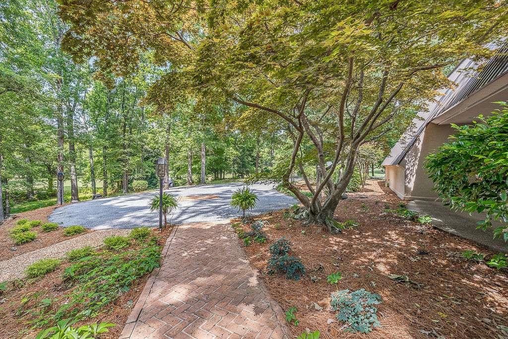 8569 Jefferson Road