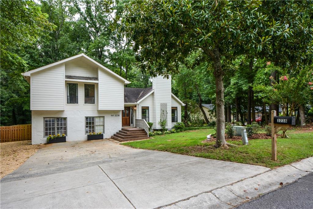 3238 Mountain Hollow Drive