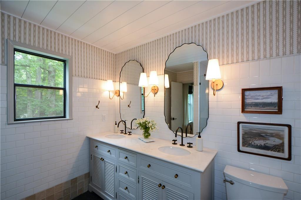 3238 Mountain Hollow Drive