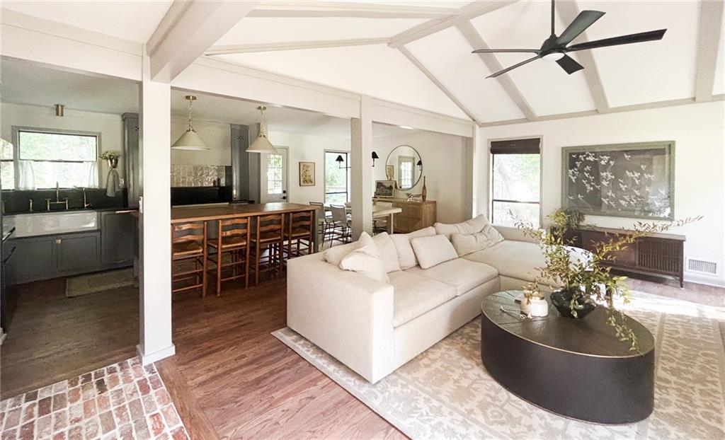 3238 Mountain Hollow Drive