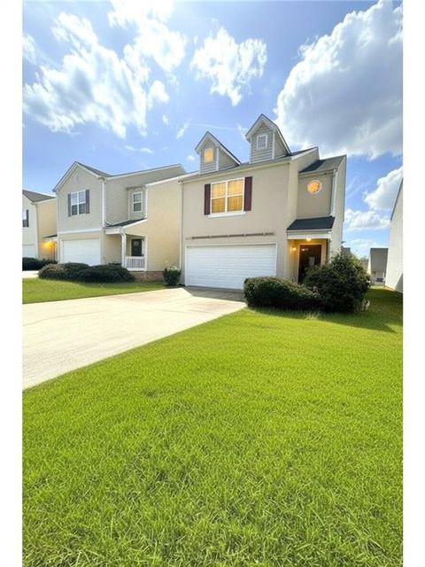 Homes For Sale - 5445 Waterfall Court<br/> Clayton County, Atlanta, GA 30349