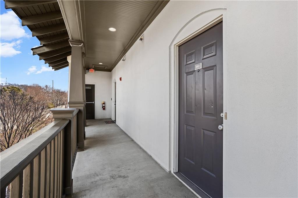 943 N Ormewood Park 402