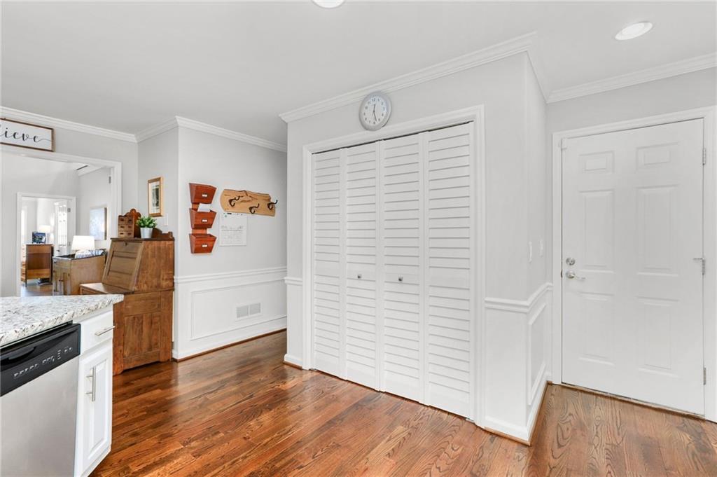 310 Medridge Drive, Alpharetta, Georgia image 23