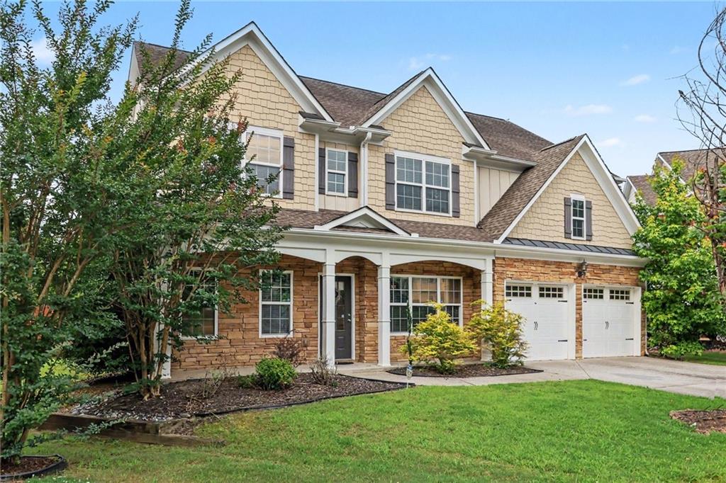 810 Sapphire Lane