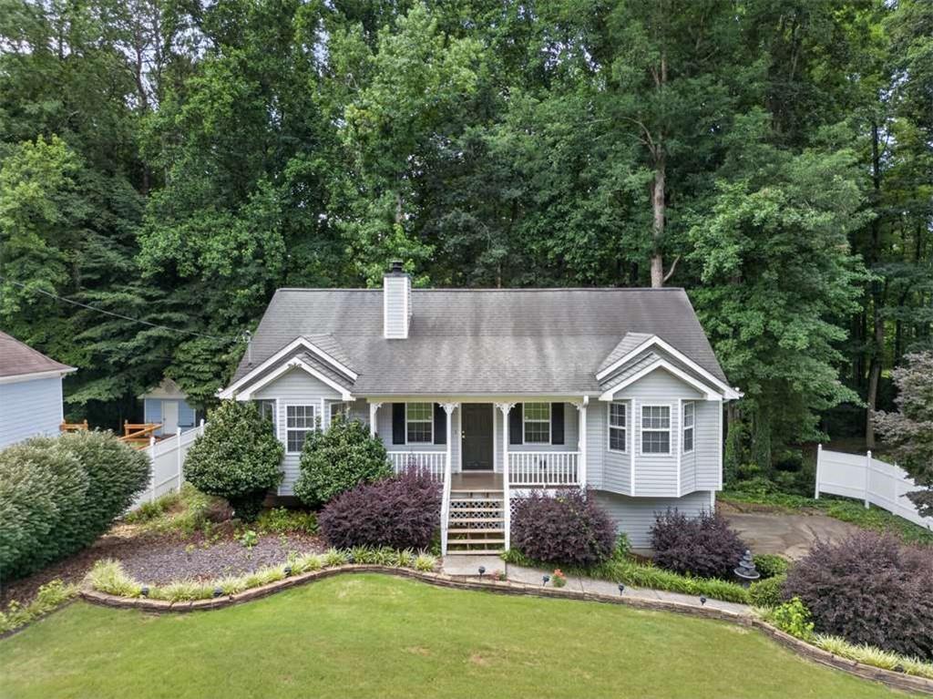 Photo 1 of 58 — 72 Victorian Circle, Dallas, GA 30157