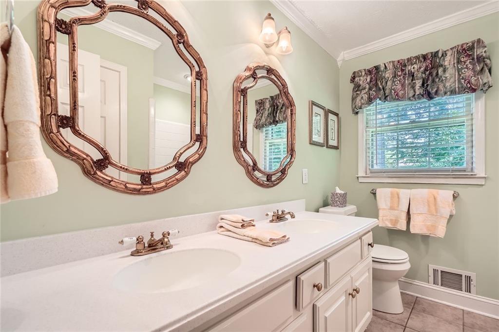 3592 Midvale Cove, Tucker, Georgia image 33