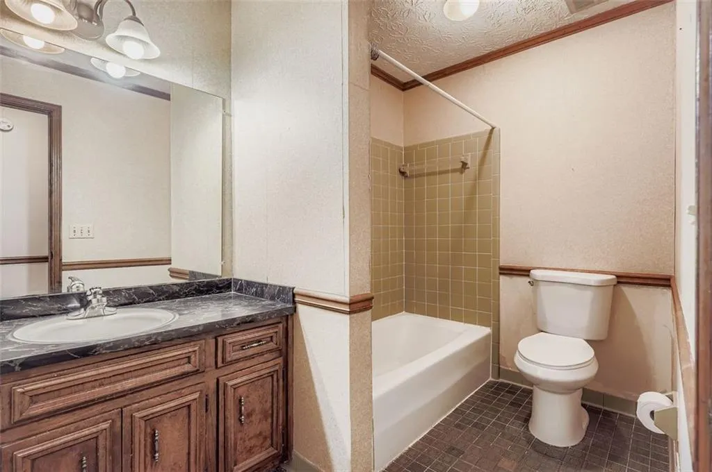 Snellville, Georgia 30078, United States, 3 Bedrooms Bedrooms, ,2 BathroomsBathrooms,Residential,Active,205520