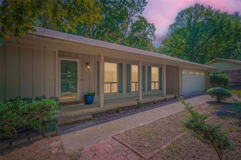 Snellville, Georgia 30078, United States, 3 Bedrooms Bedrooms, ,2 BathroomsBathrooms,Residential,Active,205520