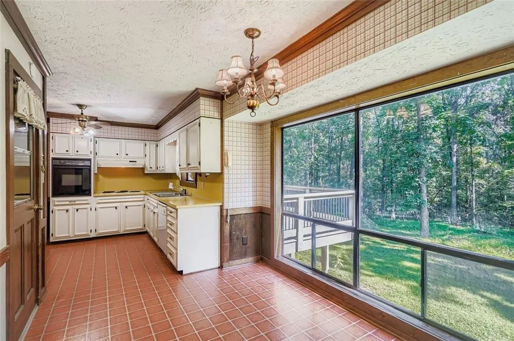 Snellville, Georgia 30078, United States, 3 Bedrooms Bedrooms, ,2 BathroomsBathrooms,Residential,Active,205520