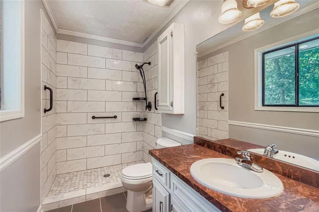 Snellville, Georgia 30078, United States, 3 Bedrooms Bedrooms, ,2 BathroomsBathrooms,Residential,Active,205520