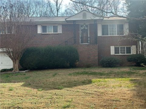 1915 Cox Drive Austell GA 30168