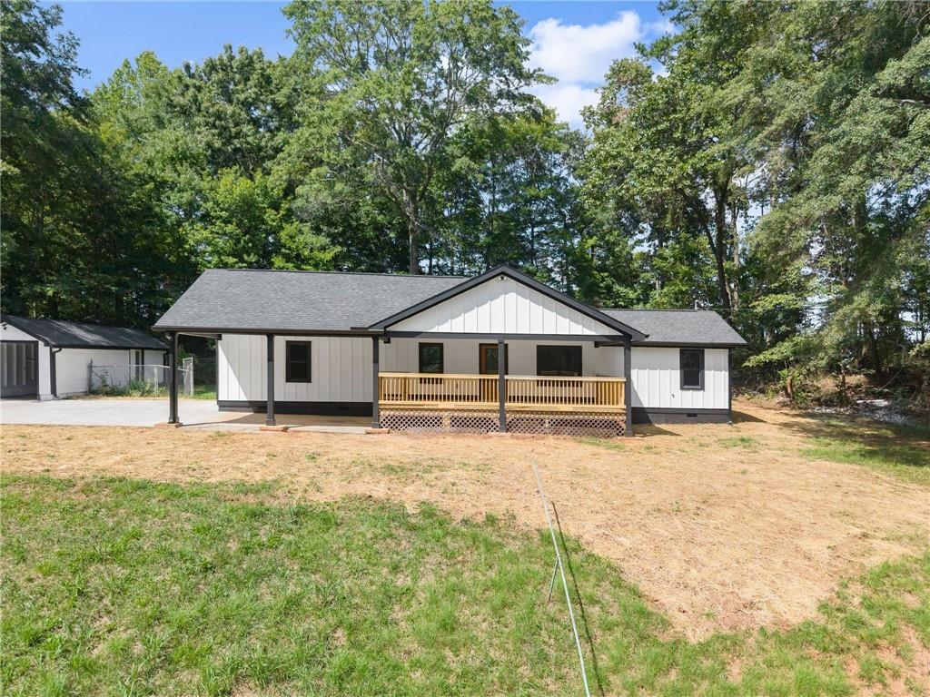 2443 Old Cornelia Highway