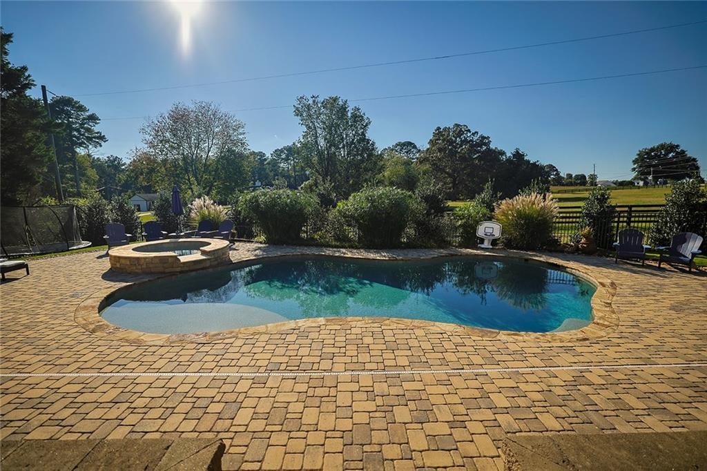 1207 Olde Lexington Road