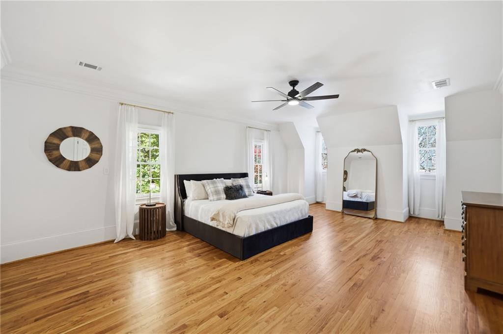 Huntcliff - Residential