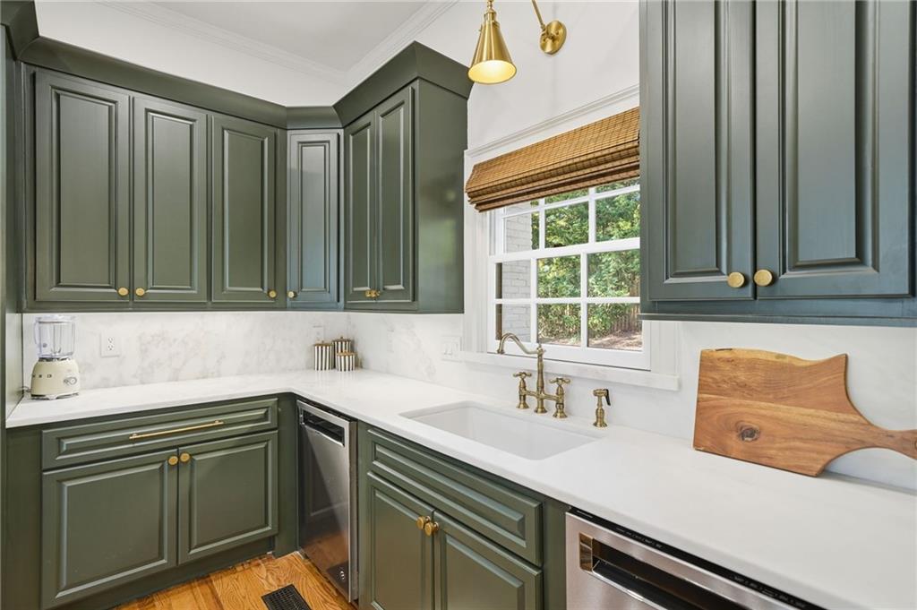 Huntcliff - Residential