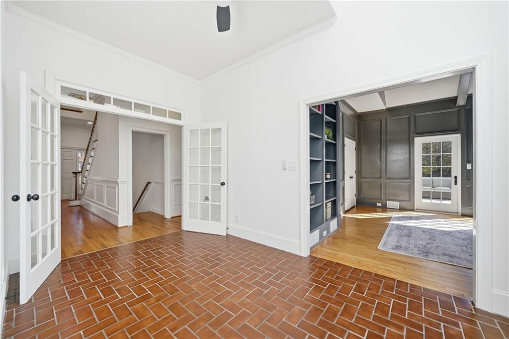 Huntcliff - Residential