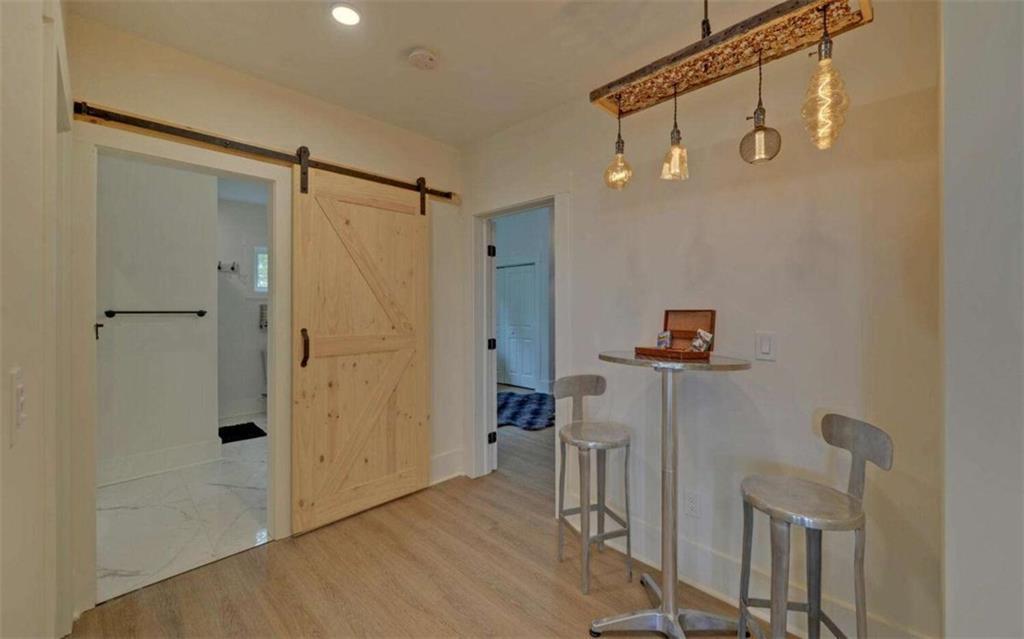 Walnut Mountain - Residential