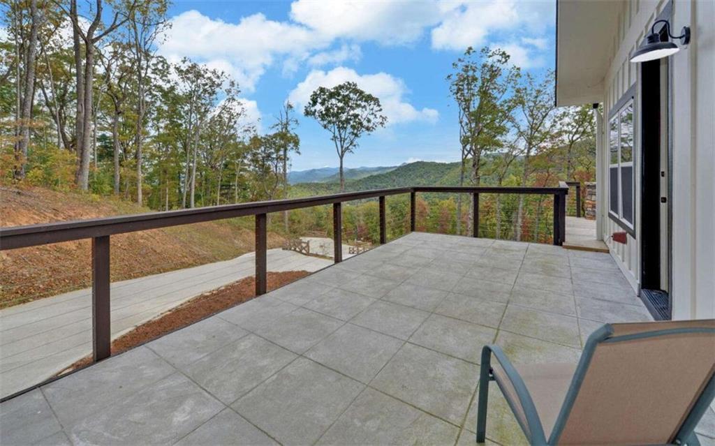 Walnut Mountain - Residential