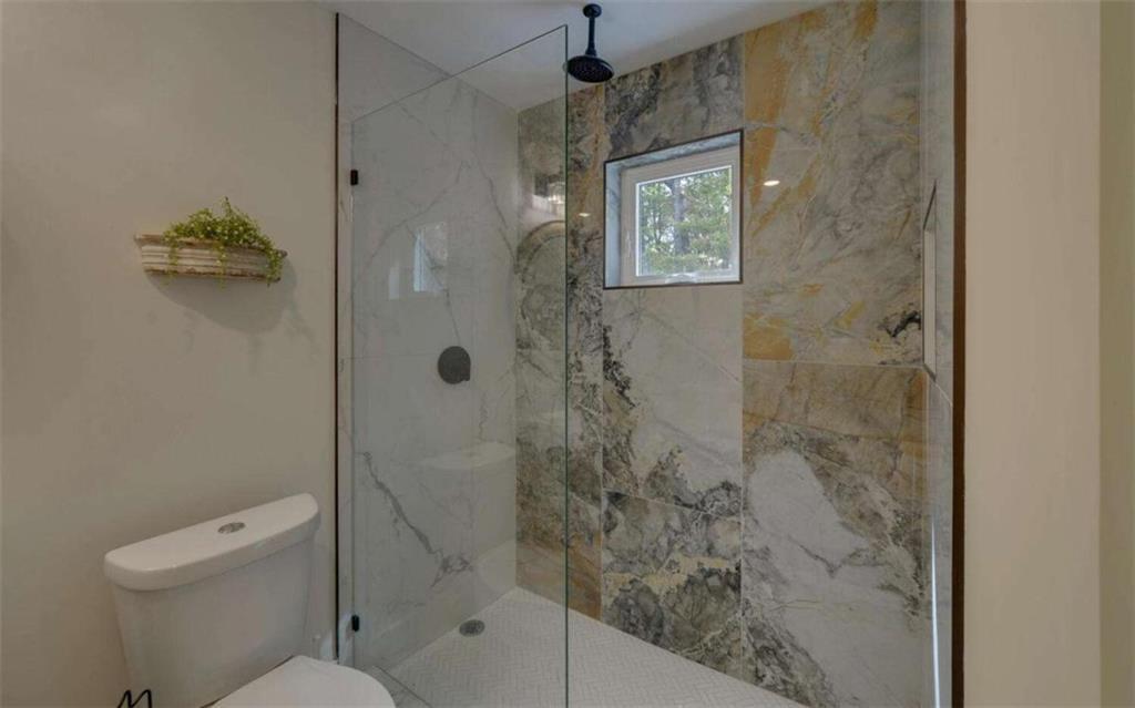 Walnut Mountain - Residential