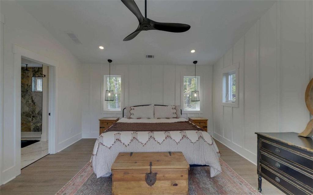Walnut Mountain - Residential